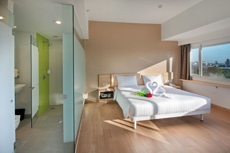 Double Bed