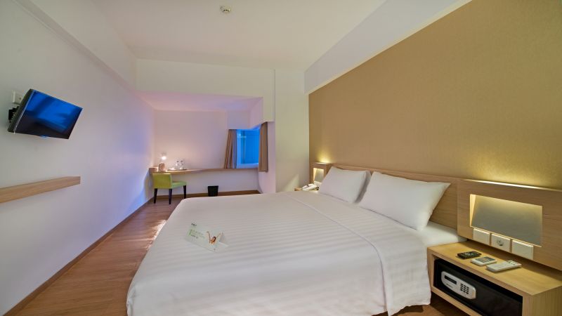 Double Bed
